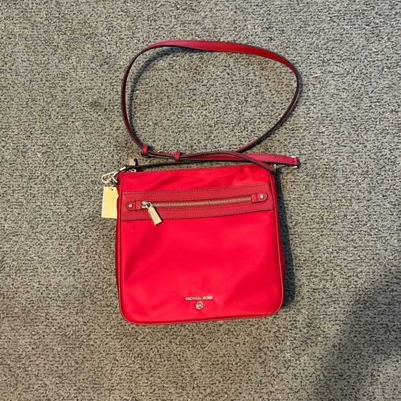 Michael Kors Nylon Jet Set Crossbody - Picture 2 of 8